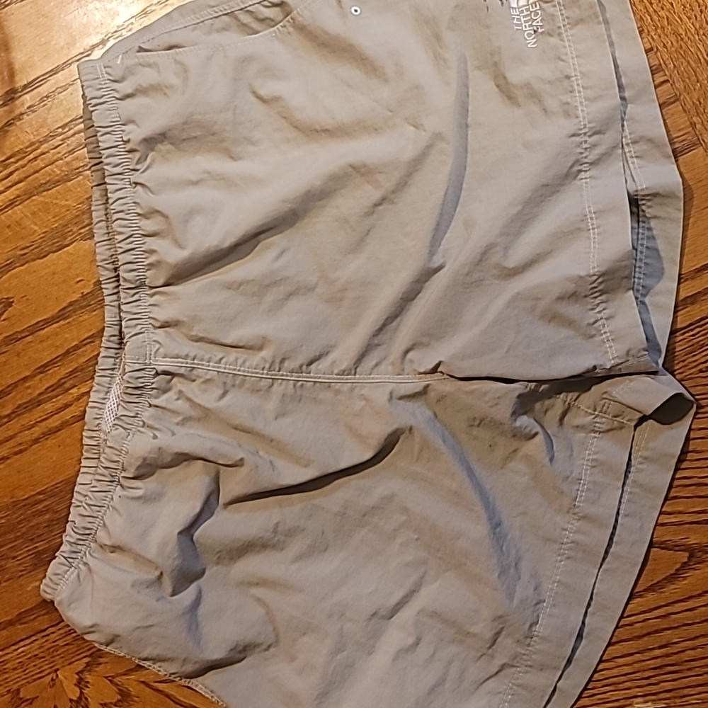 North Face Women's khaki shorts - Size L
